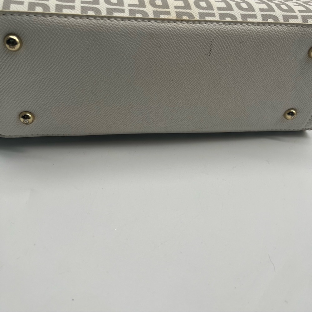 Bebe Women's Faux Leather Purse Handbag Cream Color - Picture 6 of 15